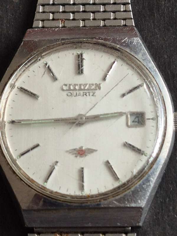 Vintage Citizen Quartz Eagle 7 Men's Wrist Watch (untested) sold as is (not working)