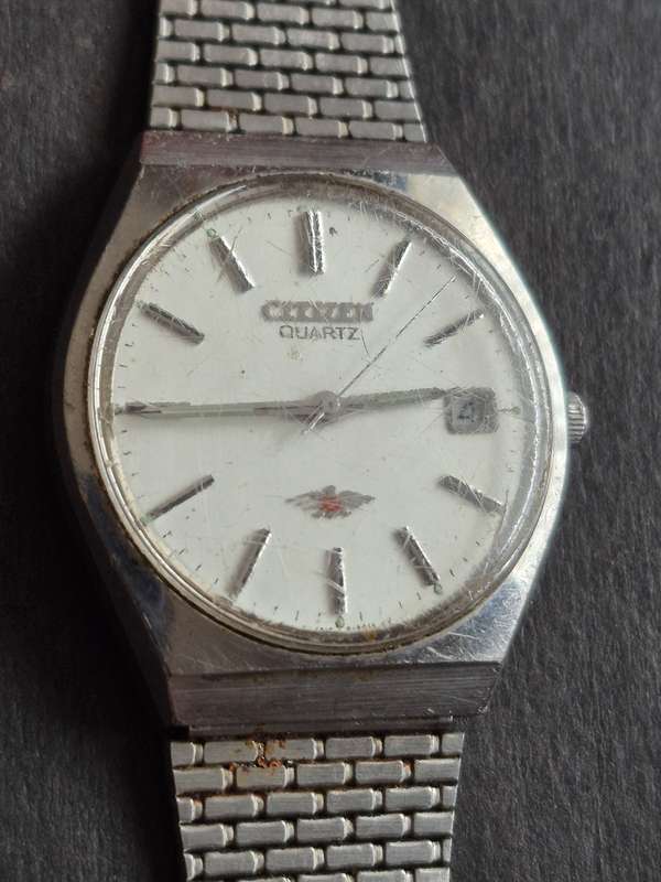 Vintage Citizen Quartz Eagle 7 Men's Wrist Watch (untested) sold as is (not working)