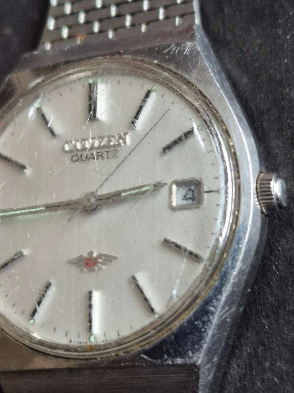 Vintage Citizen Quartz Eagle 7 Men's Wrist Watch (untested) sold as is (not working)