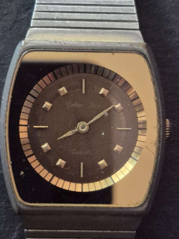 Vintage Golden Pearl Men's Quartz Watch- untested - sold as is (not working)