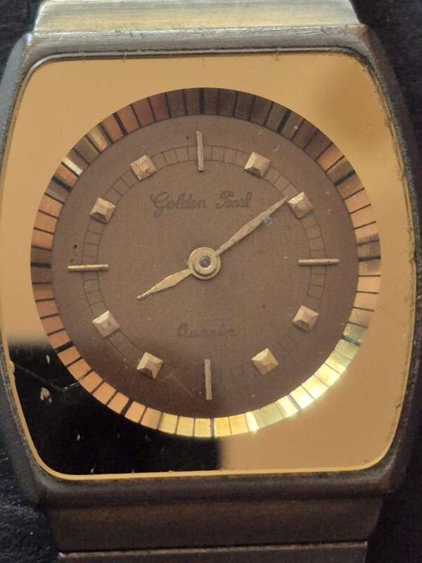 Vintage Golden Pearl Men's Quartz Watch- untested - sold as is (not working)