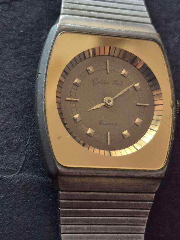 Vintage Golden Pearl Men's Quartz Watch- untested - sold as is (not working)