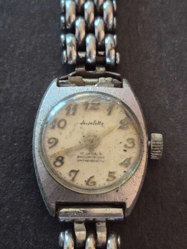 Vintage Ladies Jewelette 21 Jewels Shock Proof Antimagnetic Wrist Watch (not working)