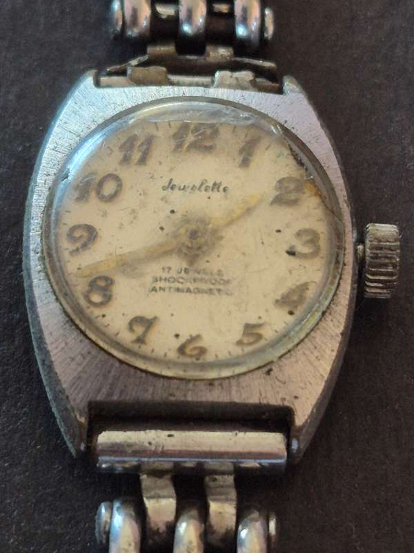 Vintage Ladies Jewelette 21 Jewels Shock Proof Antimagnetic Wrist Watch (not working)