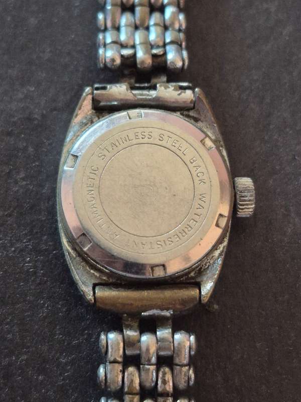 Vintage Ladies Jewelette 21 Jewels Shock Proof Antimagnetic Wrist Watch (not working)