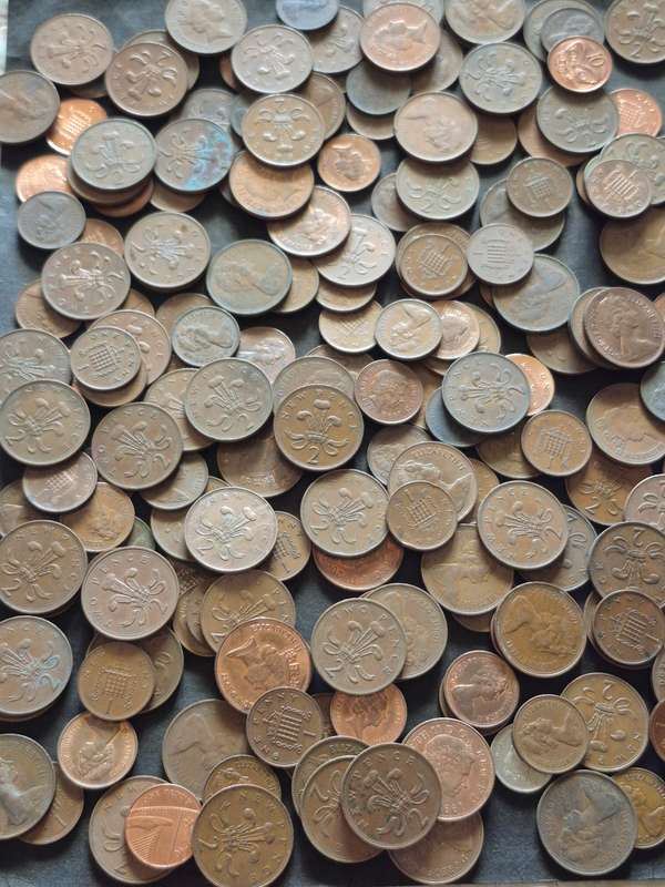 Mixed Lot of UK One Penny and Two Pence 1 kg