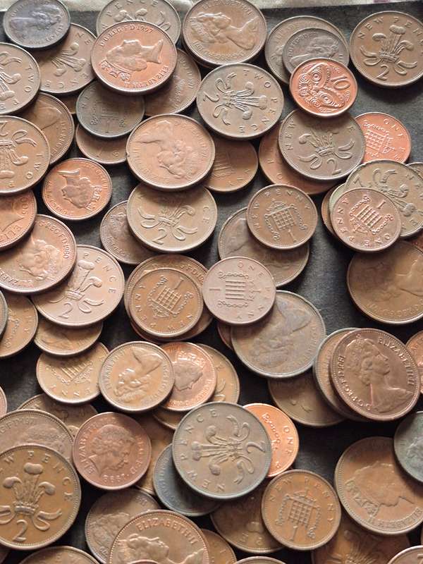 Mixed Lot of UK One Penny and Two Pence 1 kg