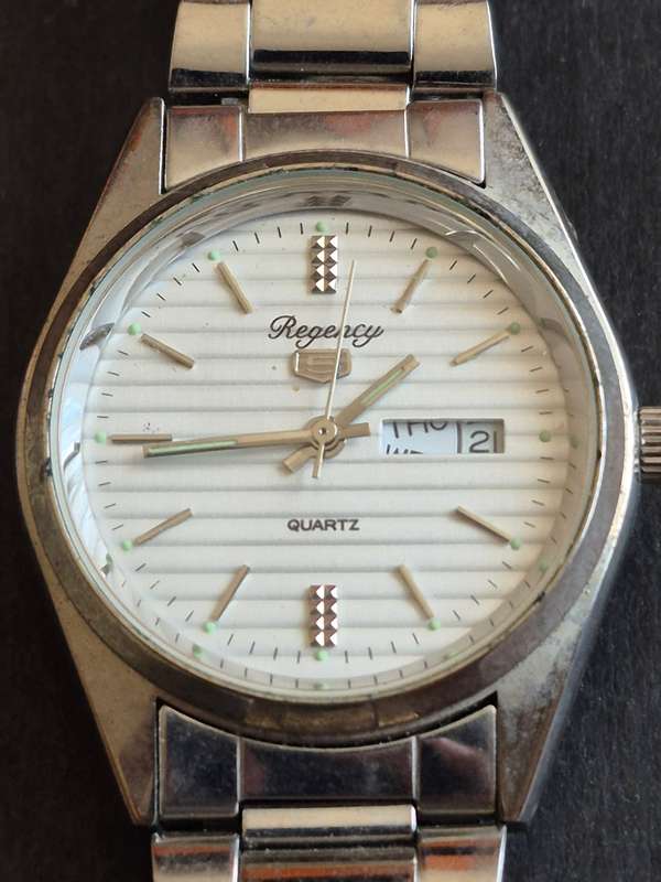 Vintage Regency 5 Quartz Men's Watch  - nice condition (untested) sold as is