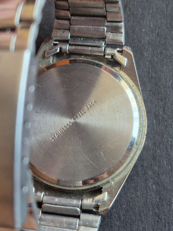Vintage Regency 5 Quartz Men's Watch  - nice condition (untested) sold as is