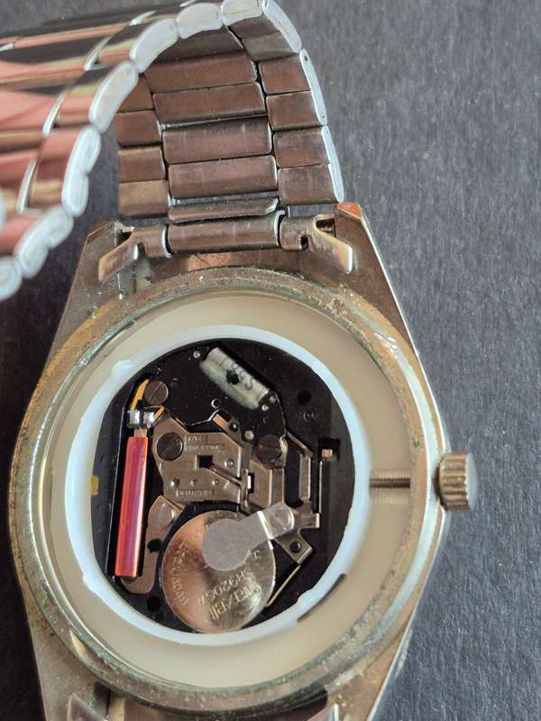 Vintage Regency 5 Quartz Men's Watch  - nice condition (untested) sold as is