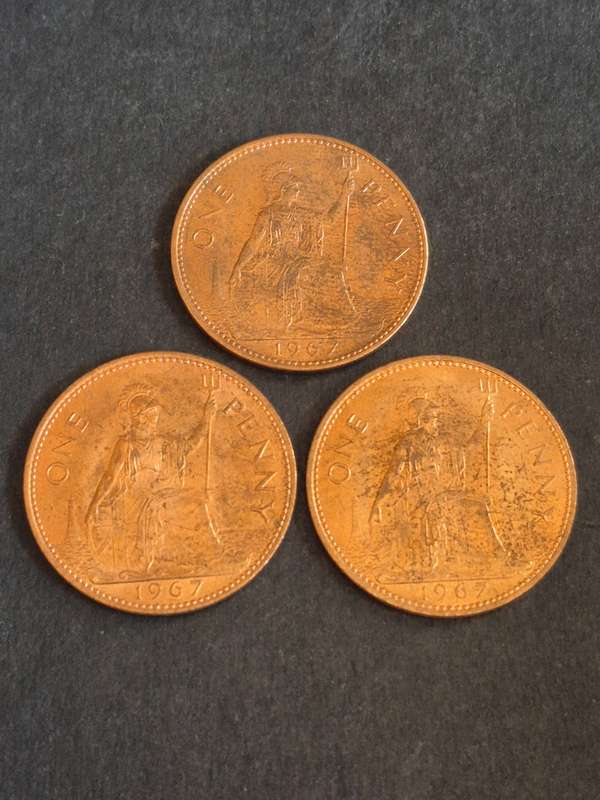 3 x UK One Pennies 1967 UNC
