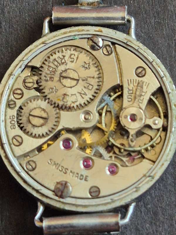 Vintage Ladies Lanco Mechanical Wrist Watch 15 Jewels (nice condition) - not working