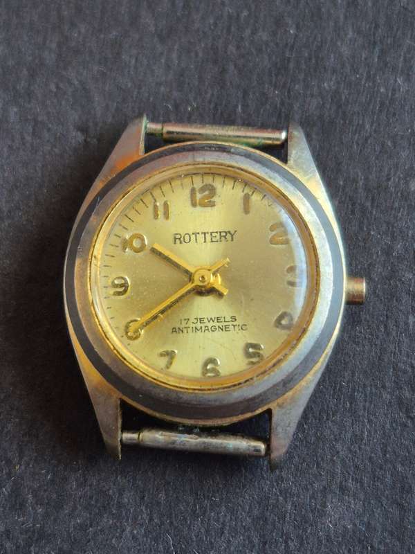 Vintage Ladies Rottery 17 Jewels Antimagnetic Wrist Watch (missing winder) not working