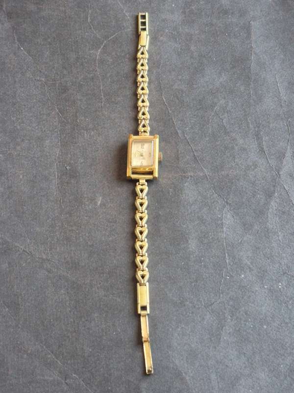 Vintage Ladies Tradition 17 Jewels Incabloc Mechanical Wrist Watch (gold plated) not working