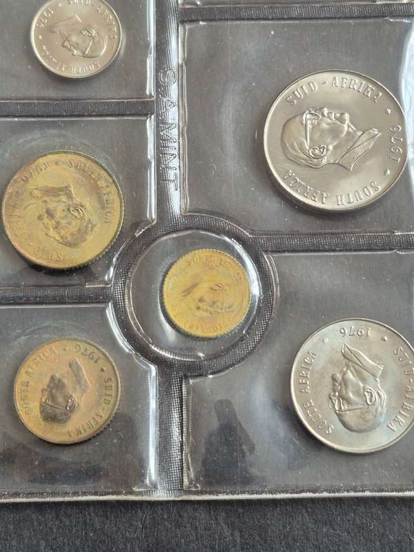 SA Mint Pack 1976 (including Silver One Rand)