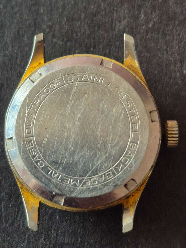 Vintage Romano Super Deluxe Antimagnetic Waterproof Men's Wrist Watch (not working)
