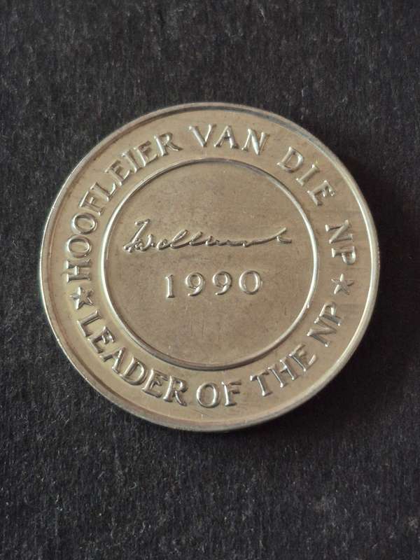 New SA Leader of the National Party Silver Medallion 1990  18.3g