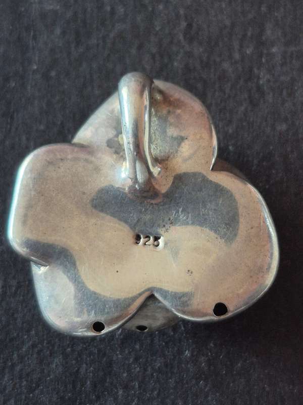 Sterling Silver Rose shaped Pendant 6.3g  .925
