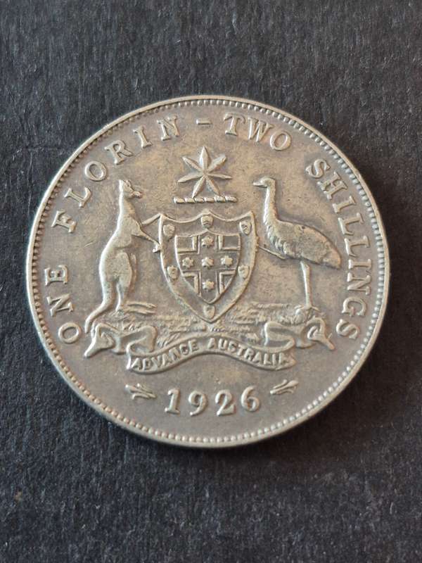 Australia One Florin 1926 Silver (scarce date)