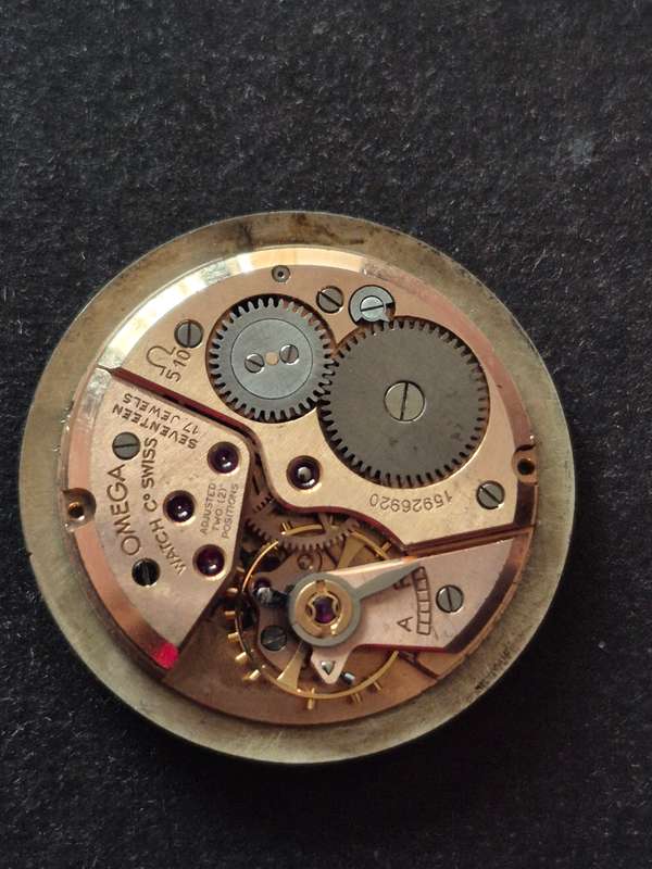 Omega Wrist Watch Movement 17 Jewels no. 510 (not working)