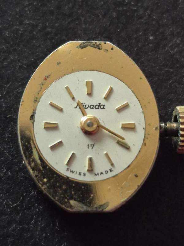 Nivada 17 Jewels Ladies Wrist Watch Movement (not working)