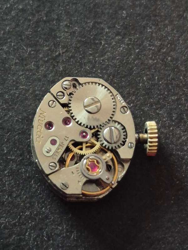 Nivada 17 Jewels Ladies Wrist Watch Movement (not working)