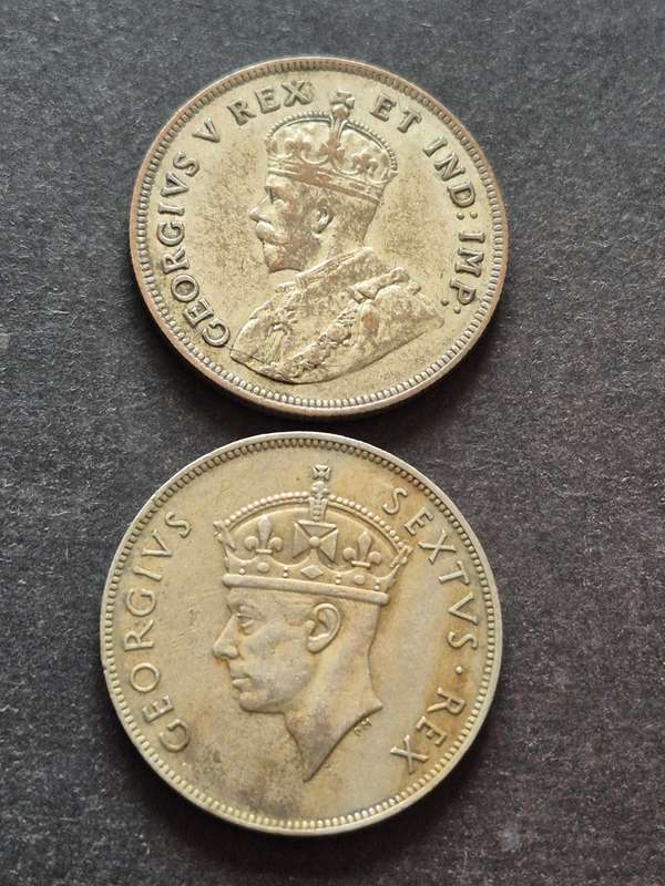 2 x East Africa One Shillings 1925/1948