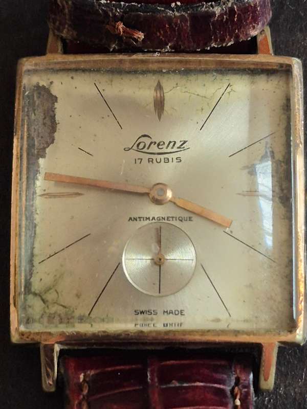 Vintage Lorenz 17 Rubis Swiss made Mechanical Men's Wrist Watch-runs (needs to be serviced)