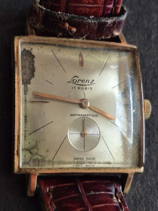 Vintage Lorenz 17 Rubis Swiss made Mechanical Men's Wrist Watch-runs (needs to be serviced)