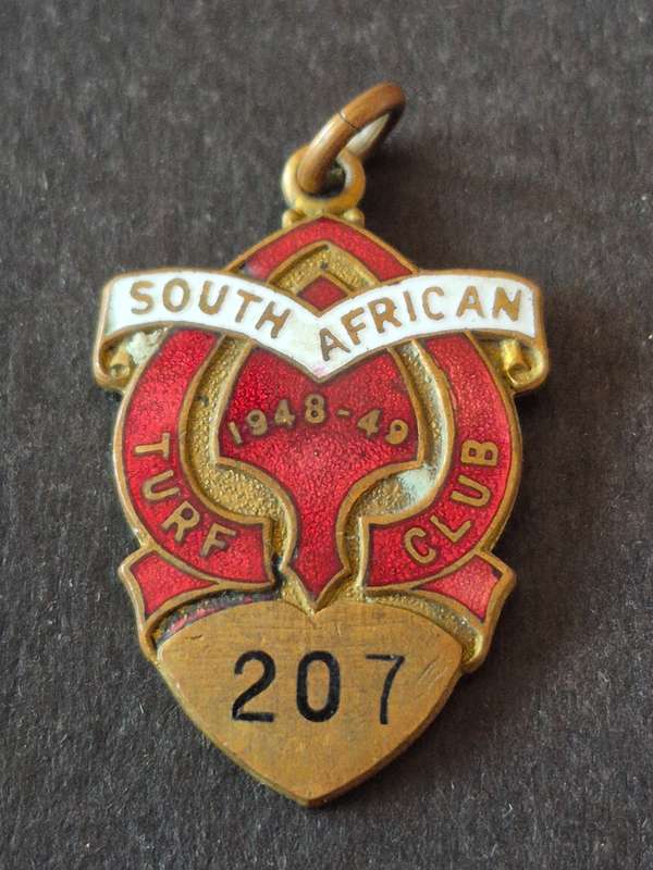 SA Enamel Turf Club Badge 1948-1949 no. 207 (J.R. Gaunt London)