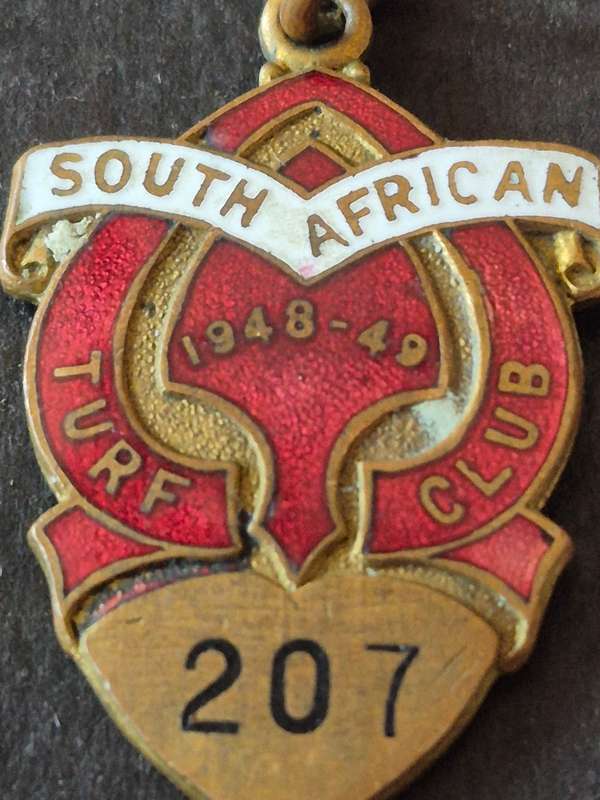 SA Enamel Turf Club Badge 1948-1949 no. 207 (J.R. Gaunt London)