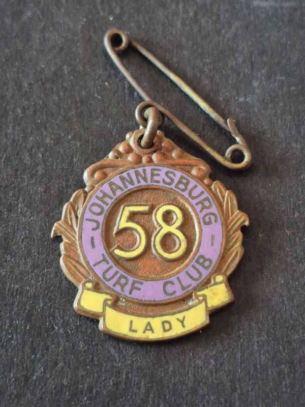 Johannesburg Enamel Turf Club Badge 1958 no. 109
