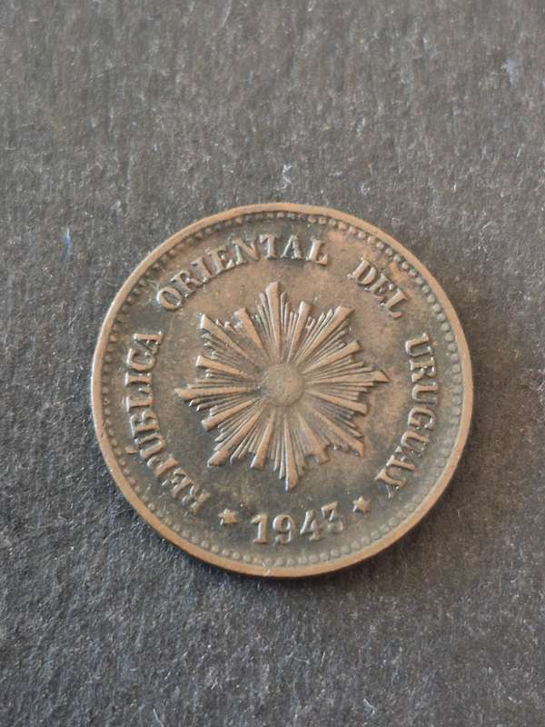 Uruguay 2 Centisimos 1943 (nice condition)