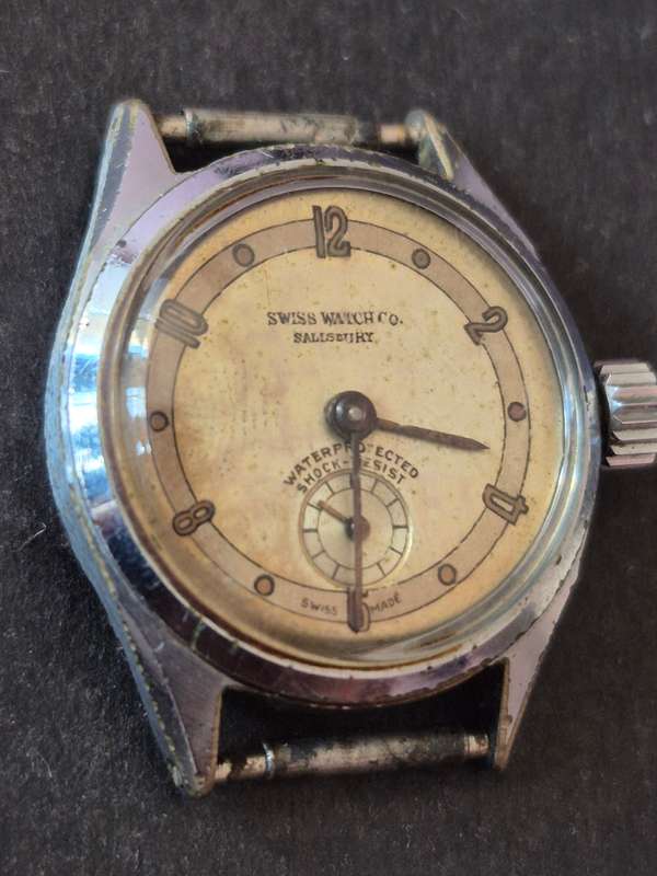 Vintage Swiss Watch Co. Salisbury 15 Jewels Ladies Wrist Watch (not working)