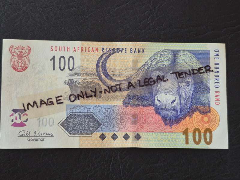 Gill Marcus One Hundred Rand 1st issue AA series (excellent condition)