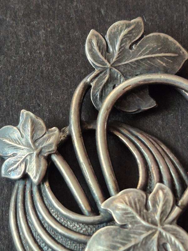 Vintage Sterling Silver 'Mari-Lou' Brooch 15.9g (pin broken)