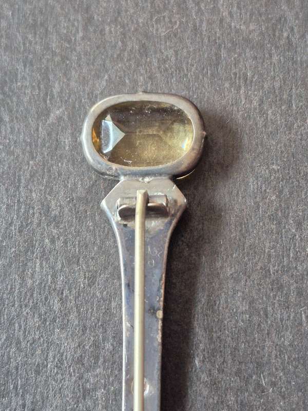 Citrine Kilt Pin Hallmark Silver total weight 8.6g Makers Mark RA