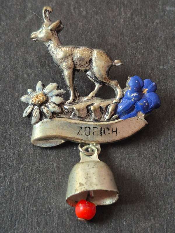 Vintage Swiss Mountaineering Pin Badge