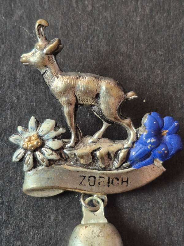 Vintage Swiss Mountaineering Pin Badge