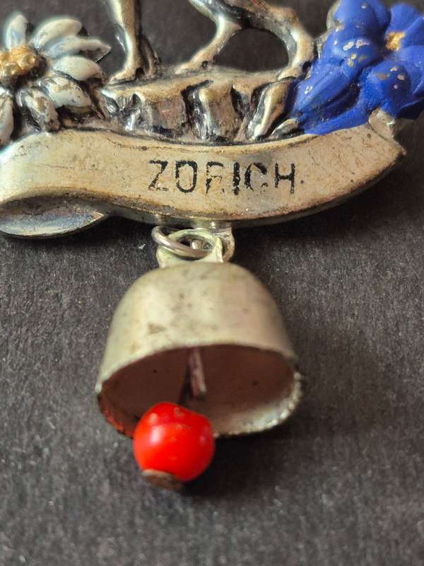 Vintage Swiss Mountaineering Pin Badge