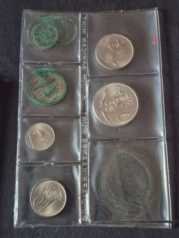 SA Mint Pack 1967 (missing Silver One Rand)