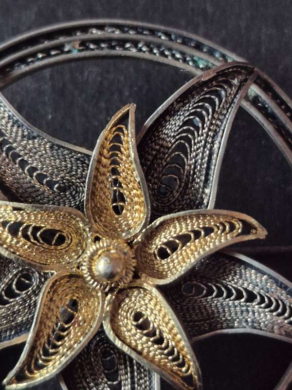 Filigree Brooch - Gilt Sterling Silver 11.6g
