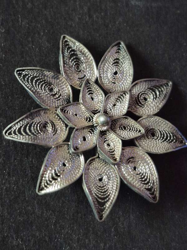 Filligree Sterling Silver Brooch 0.9g