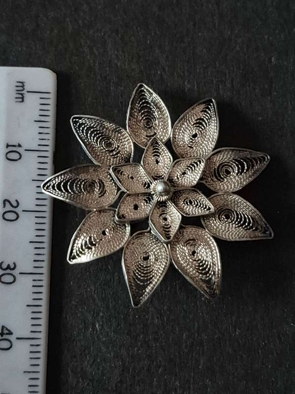 Filligree Sterling Silver Brooch 0.9g