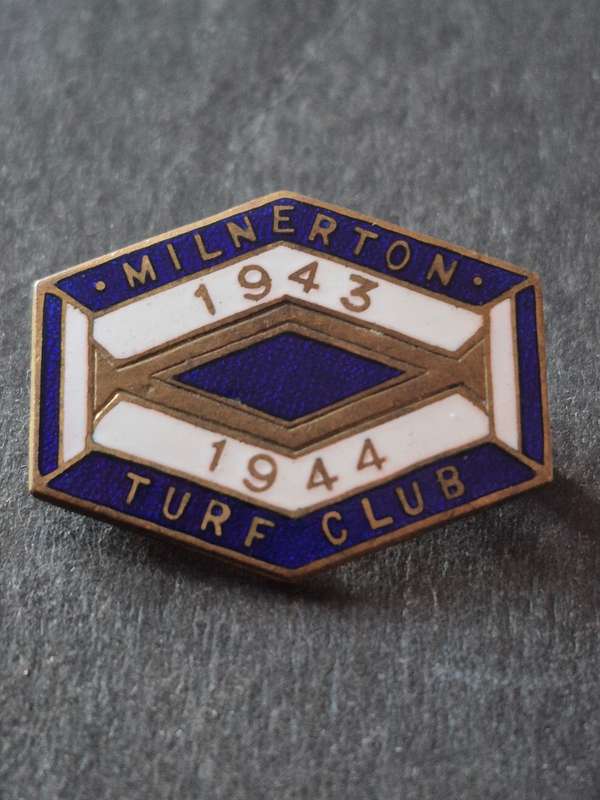 Milnerton Enamel Turf Club Badge 1943-1944 no. 235
