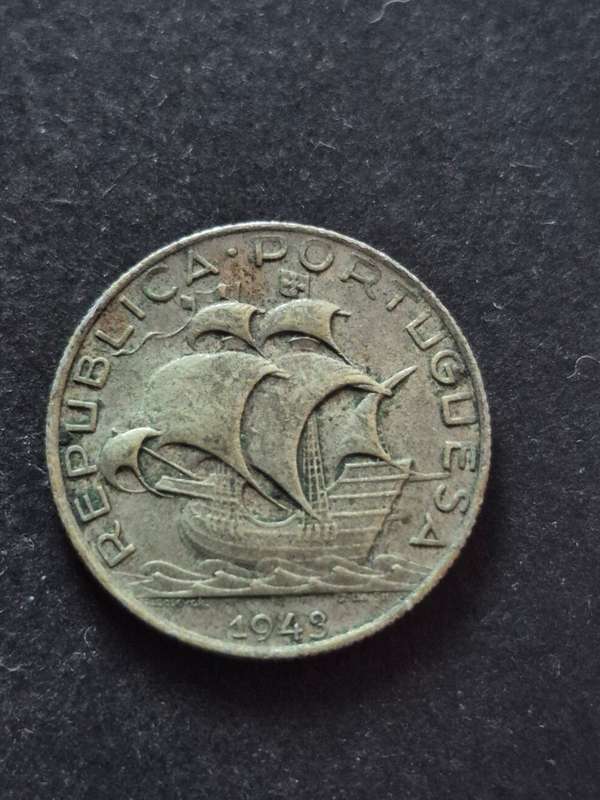 Portugal 2 1/2 Escudos 1943 Silver