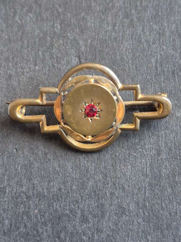 Antique Victorian Pin Brooch (gold plated)