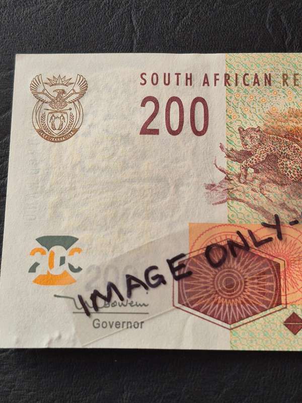 TT Mboweni Two Hundred Rands 1st issue (excellent condition)