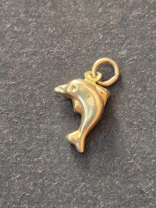 2 x 9ct Gold Dolphin Charms 0.2g