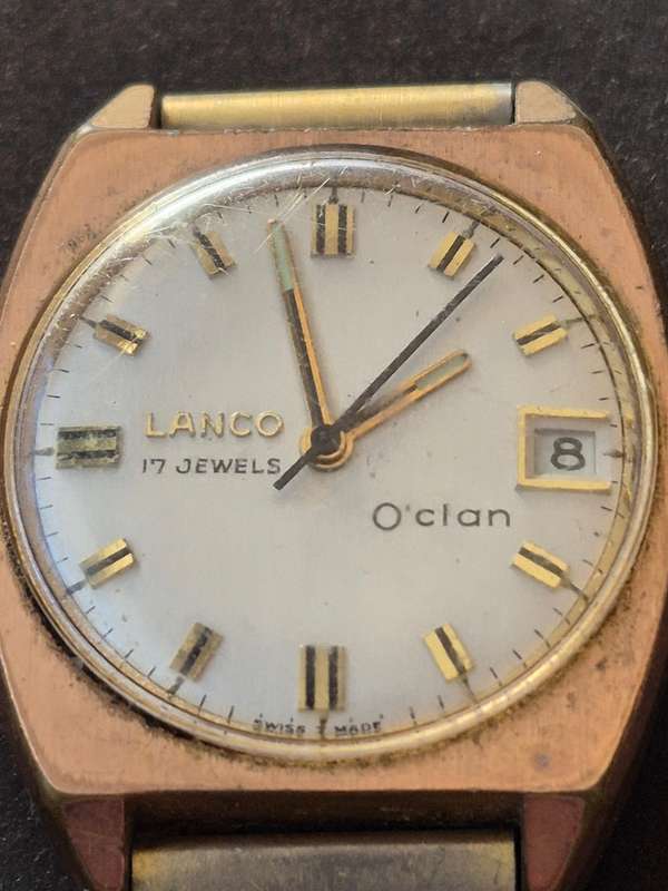 Vintage Men's Lanco 17 Jewels Day Date Mechanical Wrist Watch (runs- needs to be serviced)